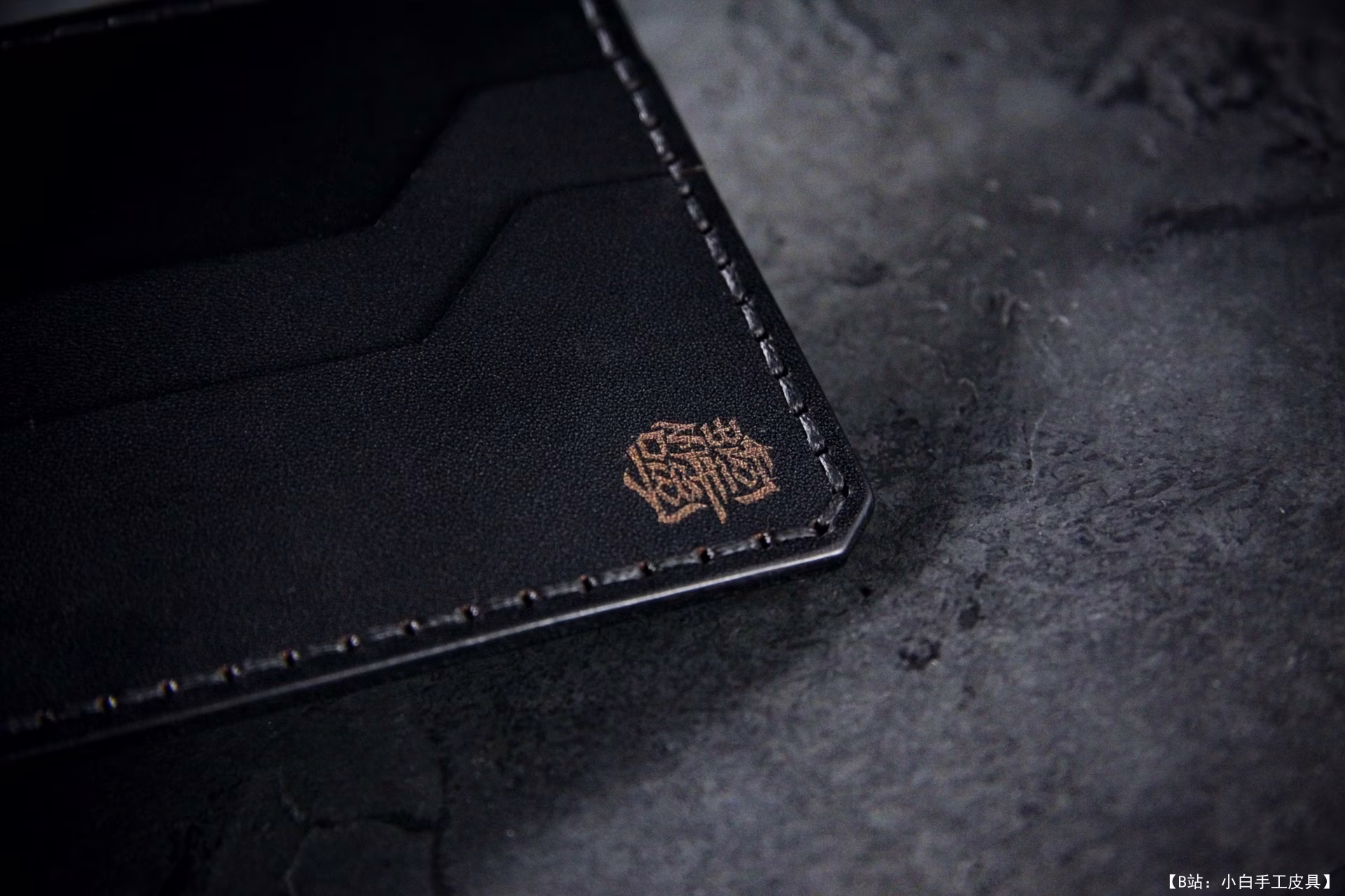 Vladimir Yuri 的免费版型钱包夹 2 - 5