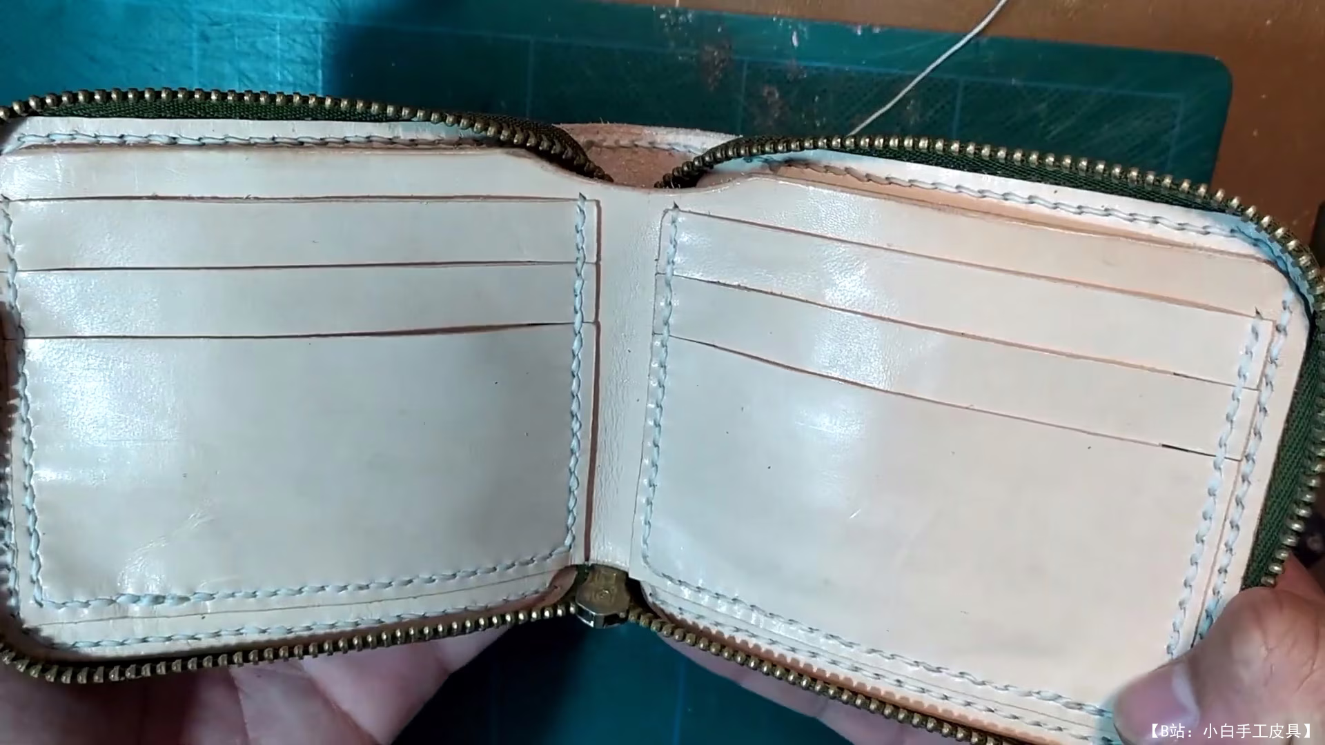 AMMARIT Workshop 提供的免费拉链钱包版型 - 2