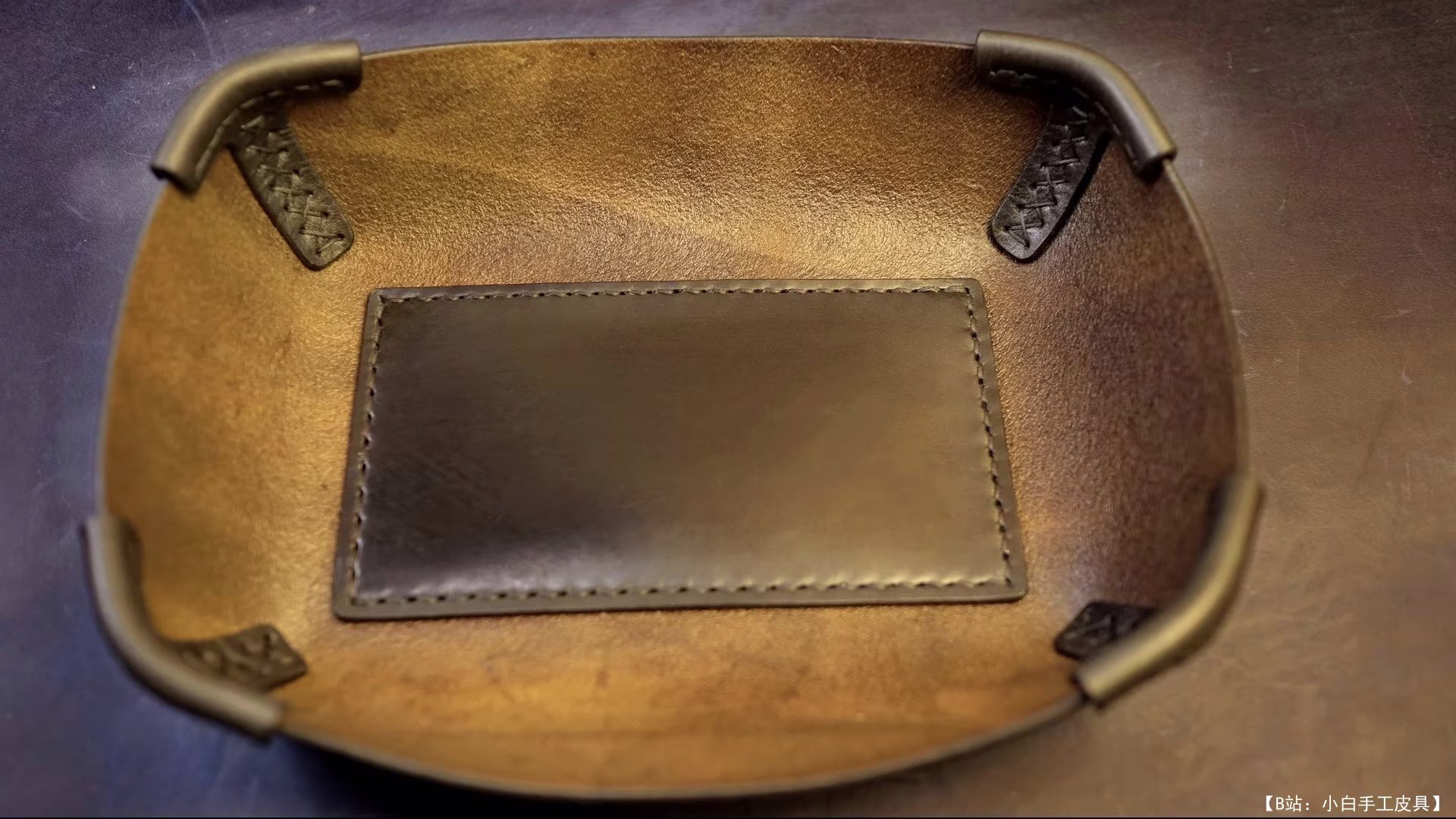 GizmoLT 的皮革托盘的免费版型 - 4